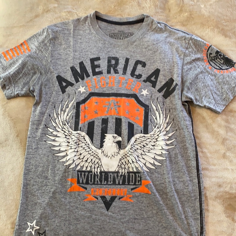 Men’s size small American Fighter shirt